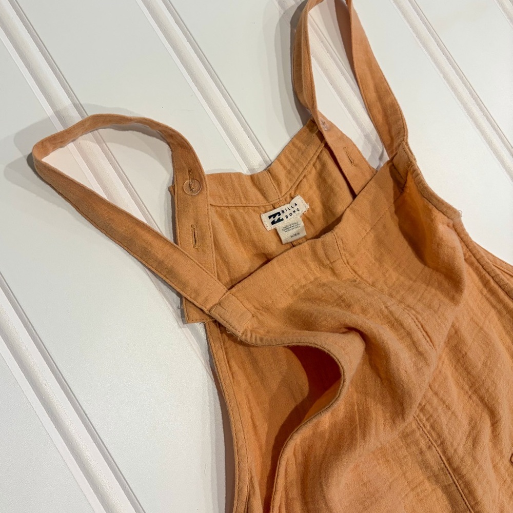 Billabong Women’s orange Shorts Romper - Picture 3 of 5